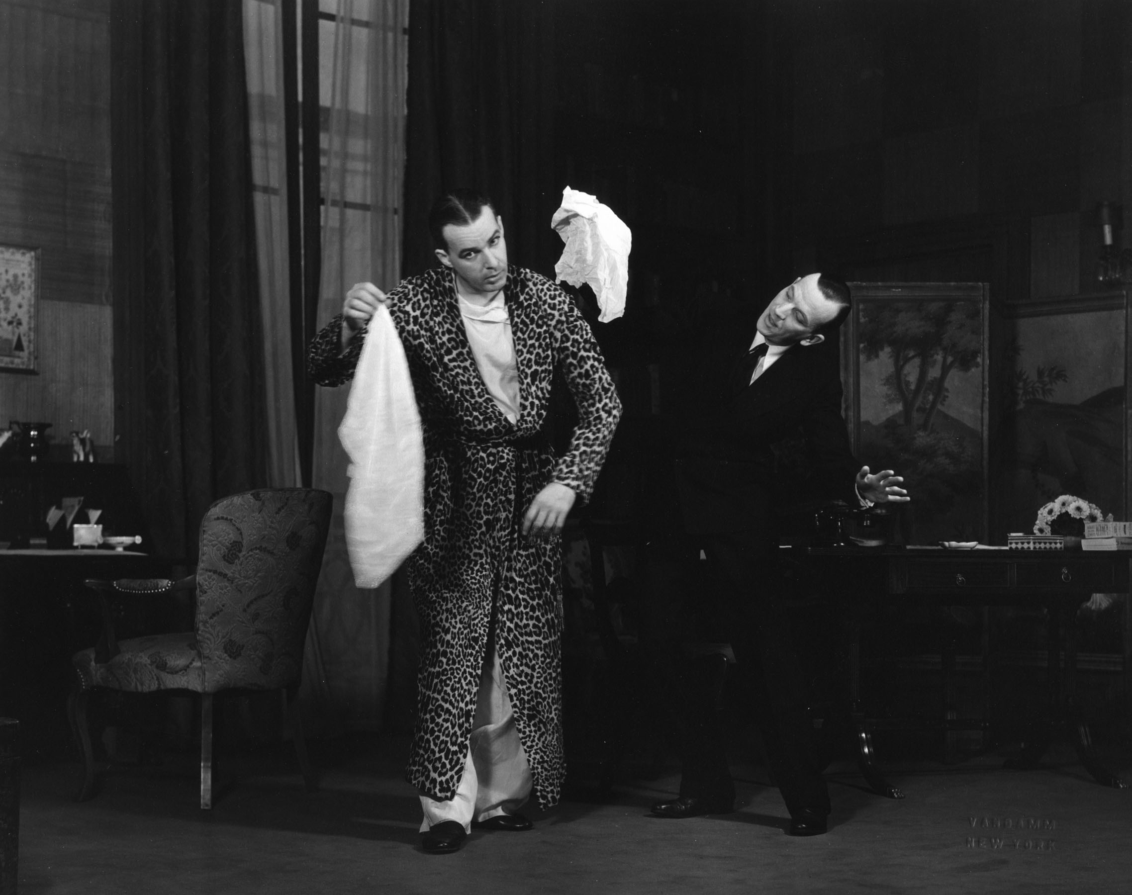 Alfred Lunt and Noël Coward onstage.
